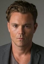 Clayne Crawford