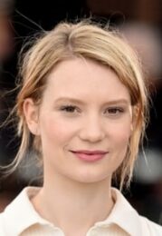 Mia Wasikowska