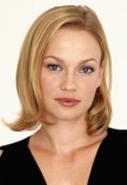 Samantha Mathis